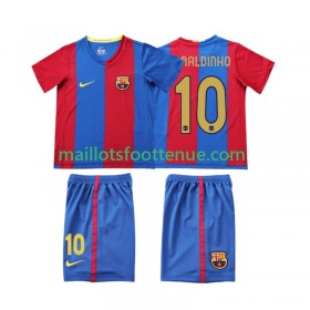 Maillot/Tenue FC Barcelone RONALDINHO 10 2006 2007 Retro Enfant Domicile